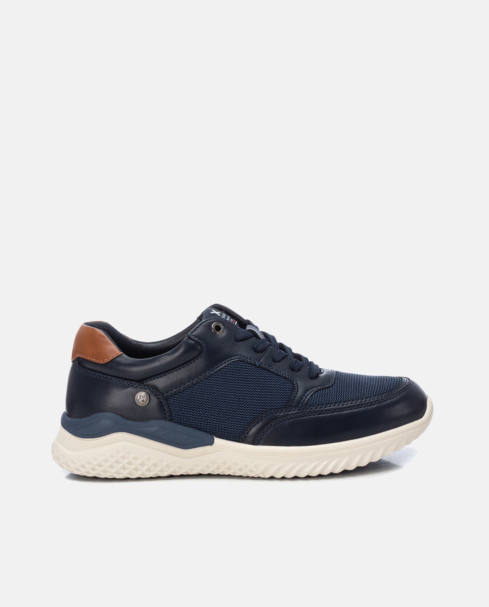 Imagem 0 de Sapatos de Cordões e Sola de Borracha