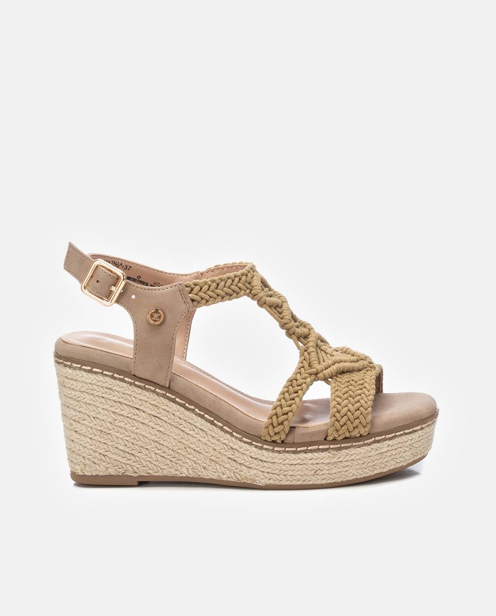 Alpercatas de Cunha com Fecho de Fivela Bege-1