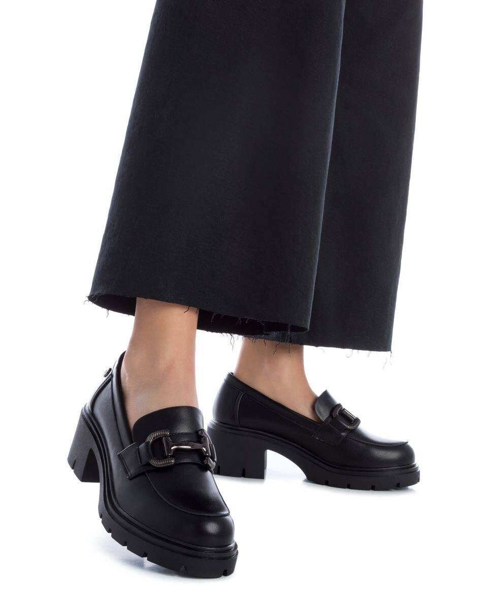 Mocassins com Salto e Corrente Decorativa Preto-2