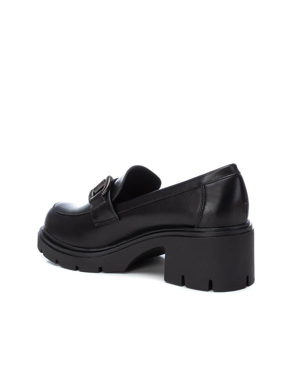 Mocassins com Salto e Corrente Decorativa Preto-4