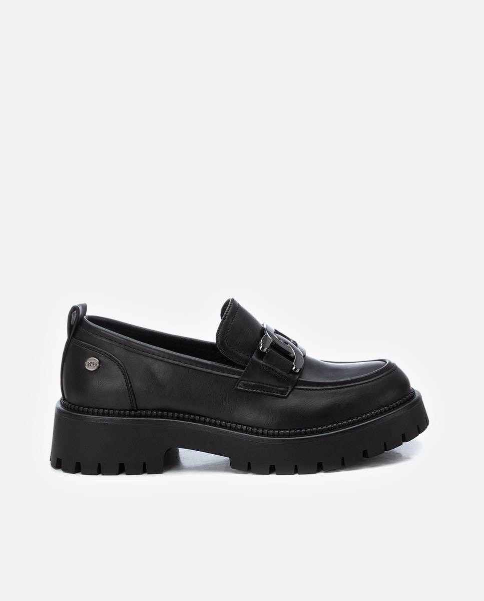 Imagem 0 de Mocassins Rasos com Fivela