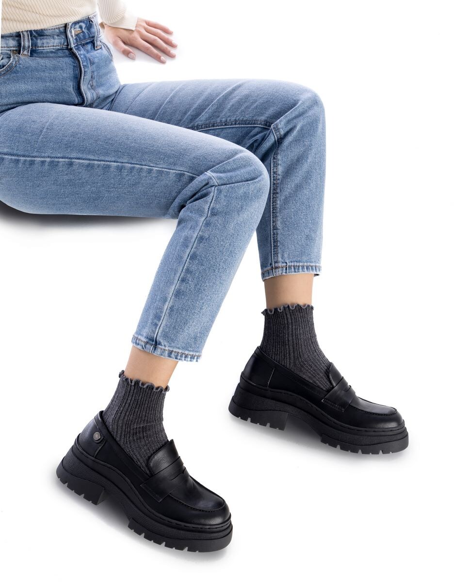 Mocassins com Salto Largo Preto-2