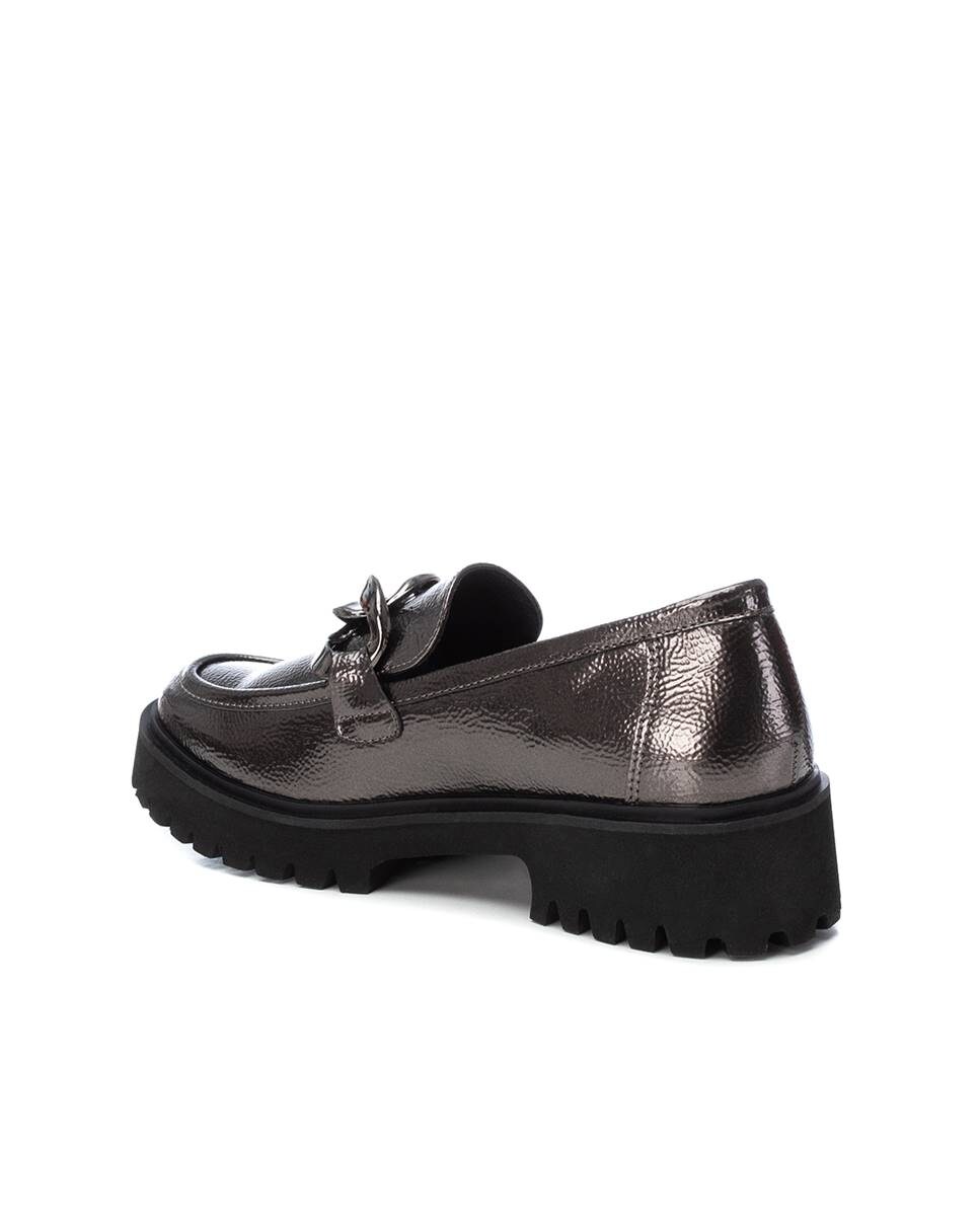 Mocassins de Verniz com Corrente Decorativa Cinzento-4