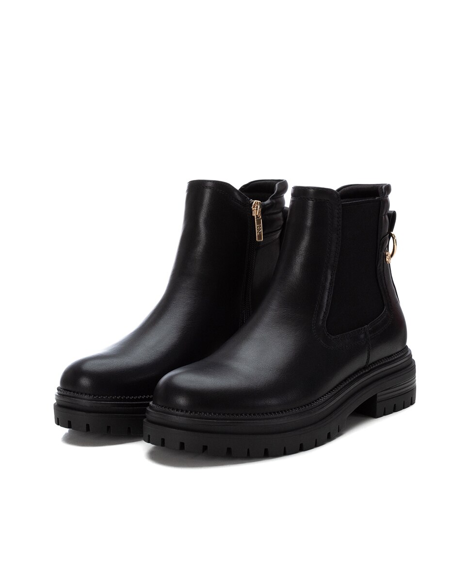 Botins com Fecho Zip e Sola de Borracha Preto-3