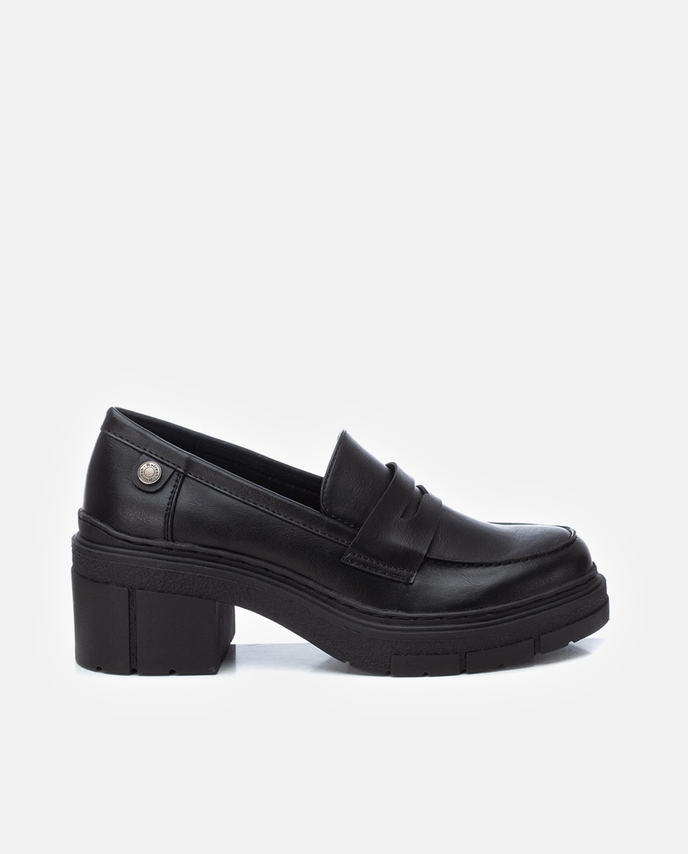 Mocassins com Salto Largo Preto-1