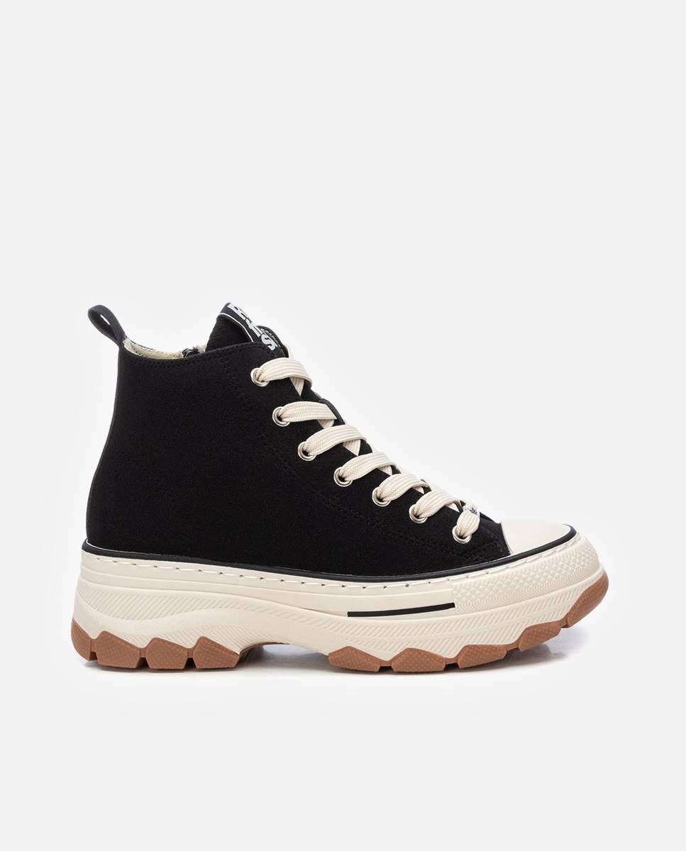 Botins Desportivos com Biqueira de Borracha Preto-1