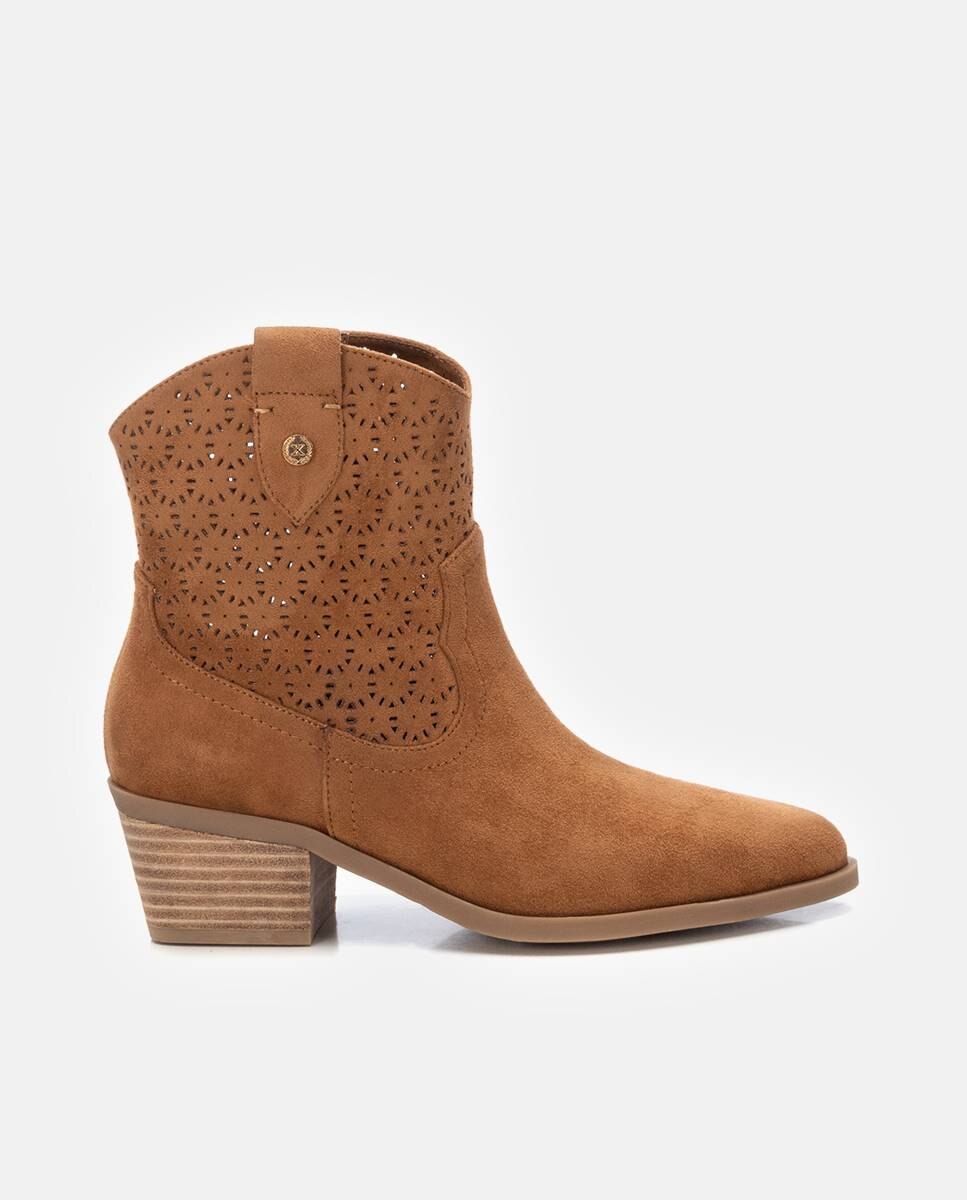 Imagem 0 de Botins com Salto e Fecho Zip