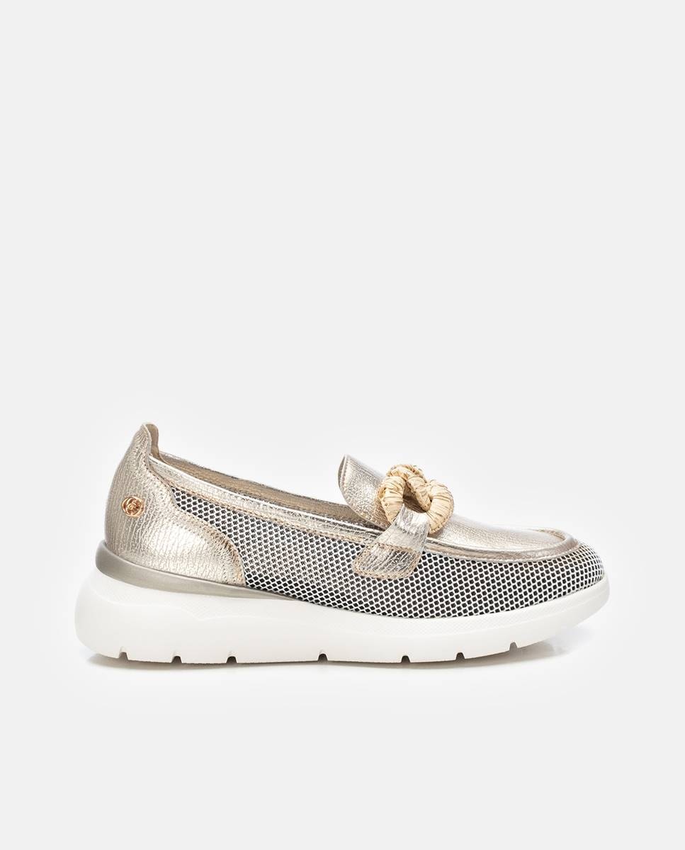 Mocassins de Pele com Sola de Borracha Dourado-1