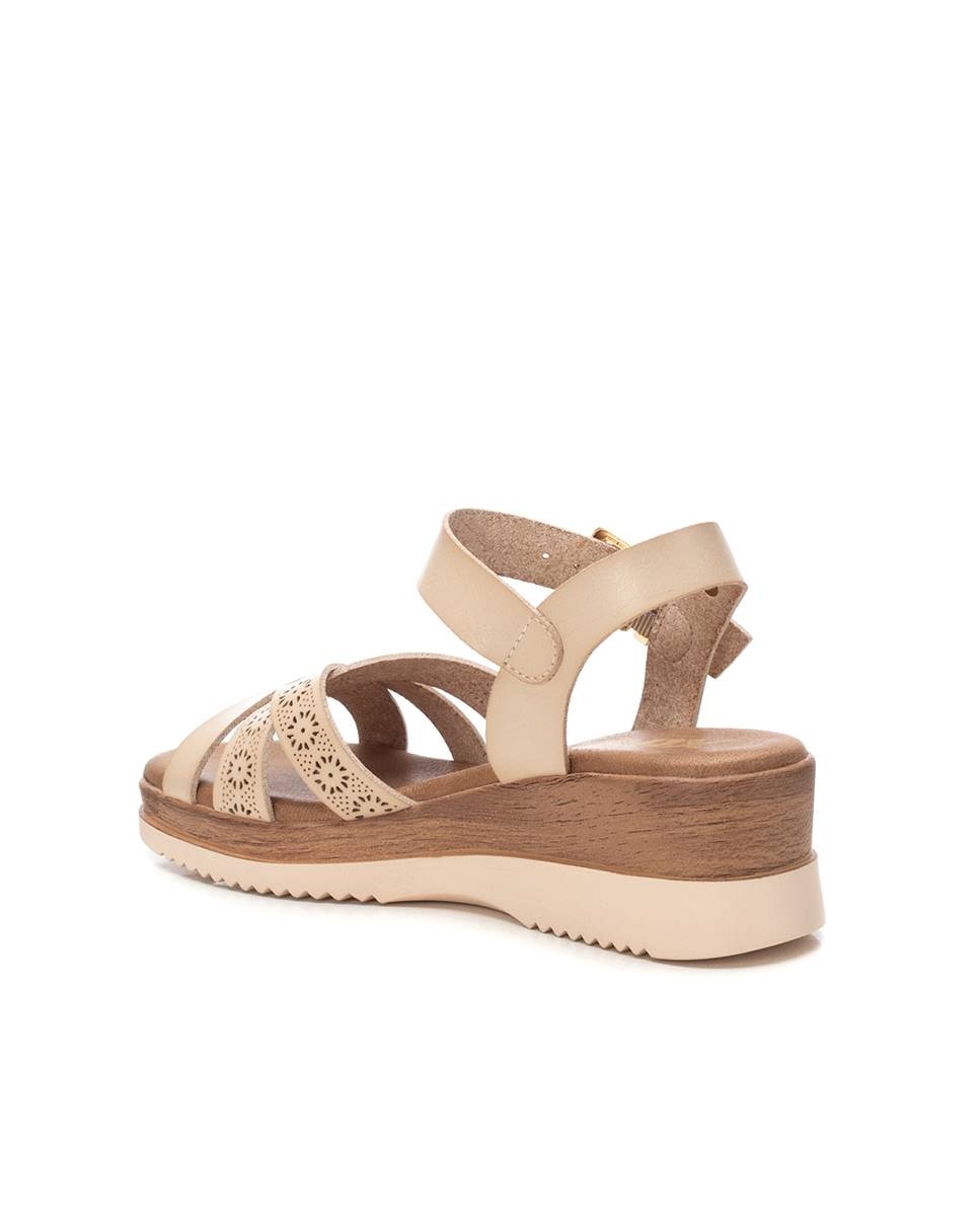 Sandálias de Cunha com Fecho de Fivela Bege-4