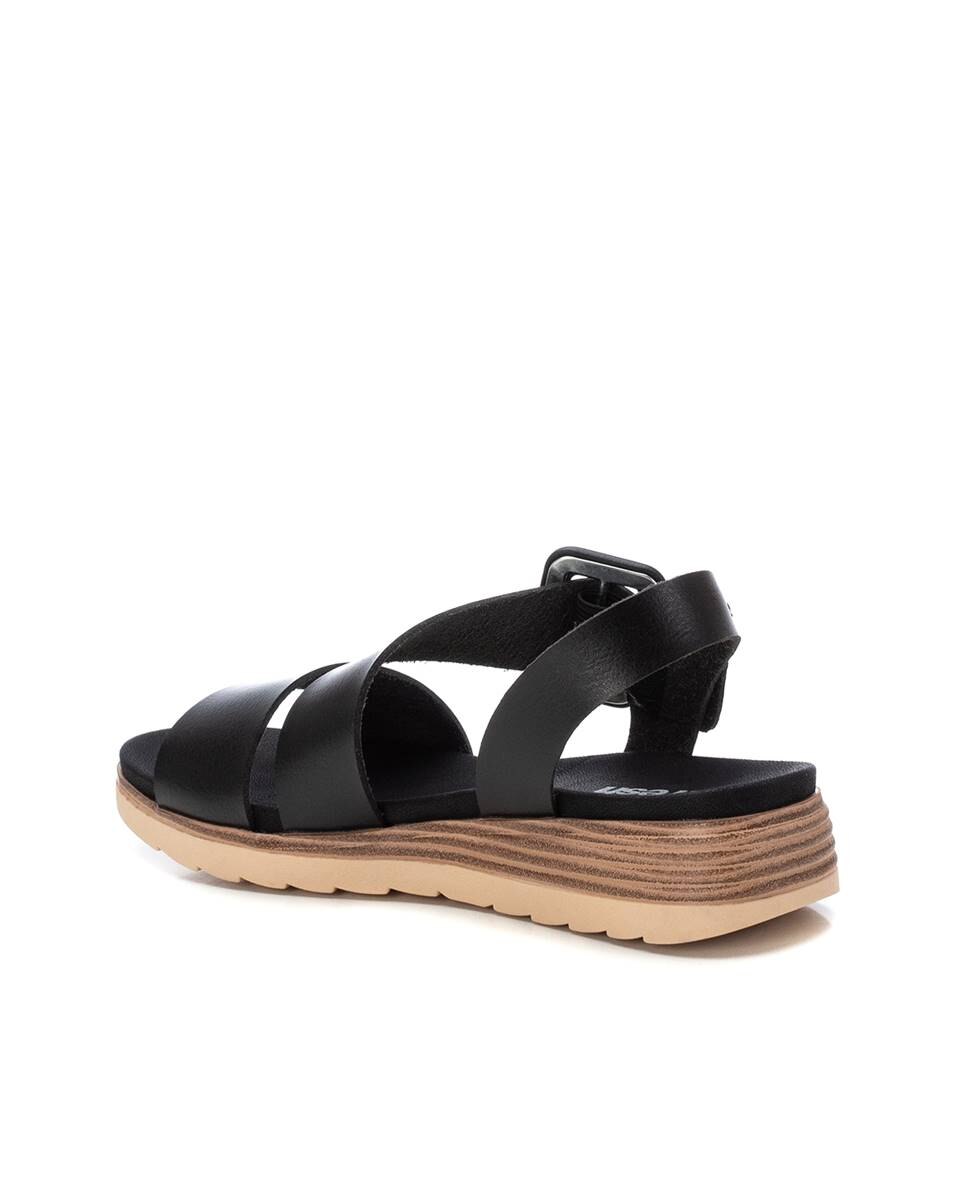 Sandálias com Cunha e Fecho de Fivela Preto-4