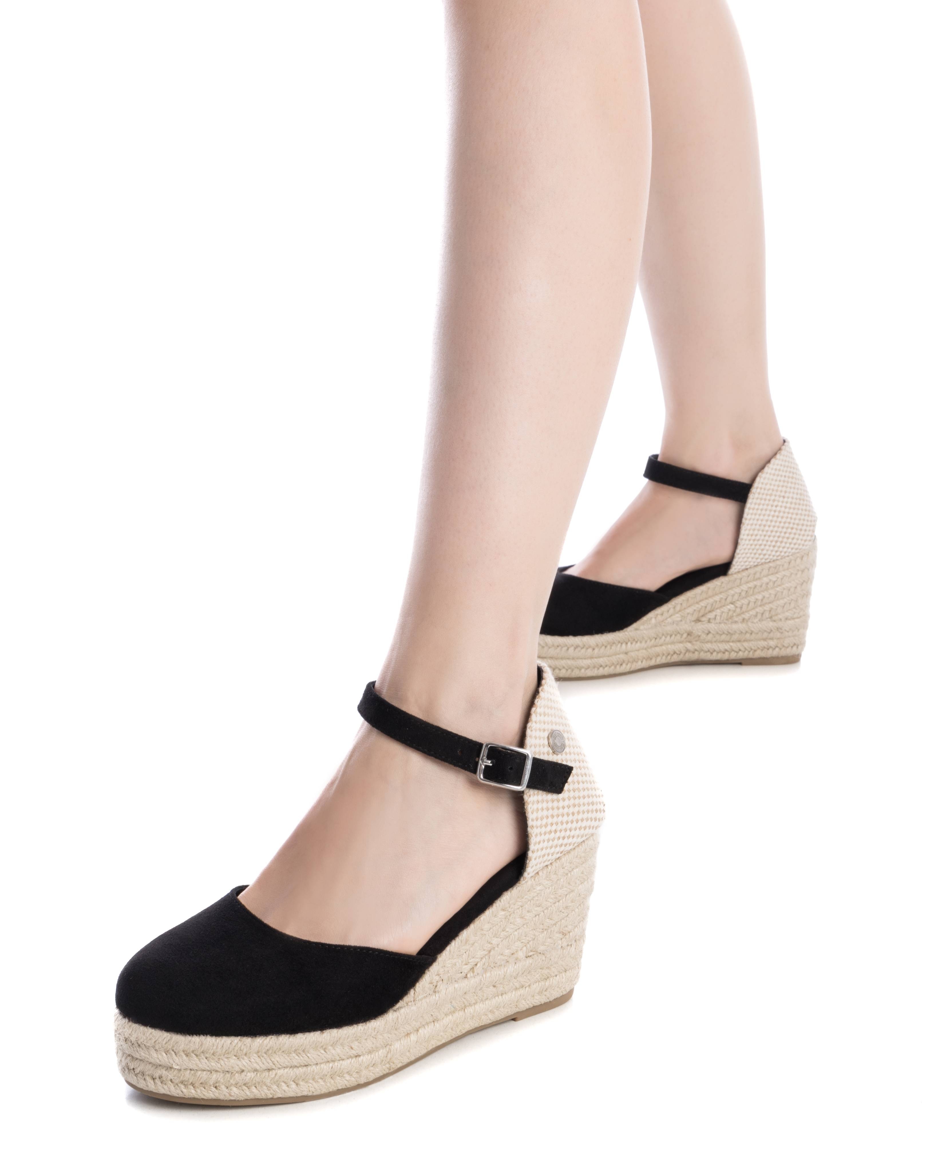 Alpercatas de Cunha com Fecho de Fivela Preto-2