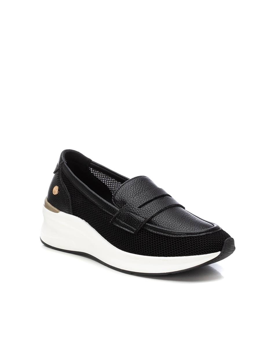 Mocassins com Cunha e Perfurados Preto-3