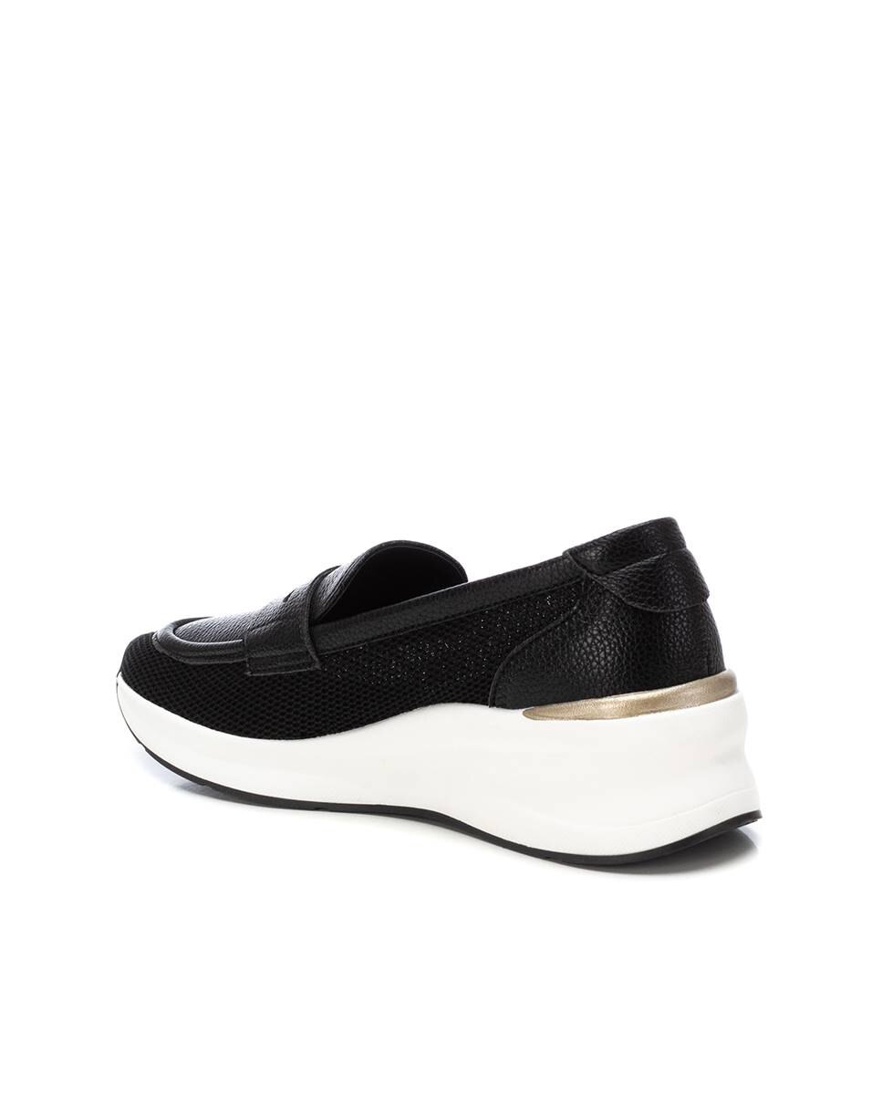 Mocassins com Cunha e Perfurados Preto-4