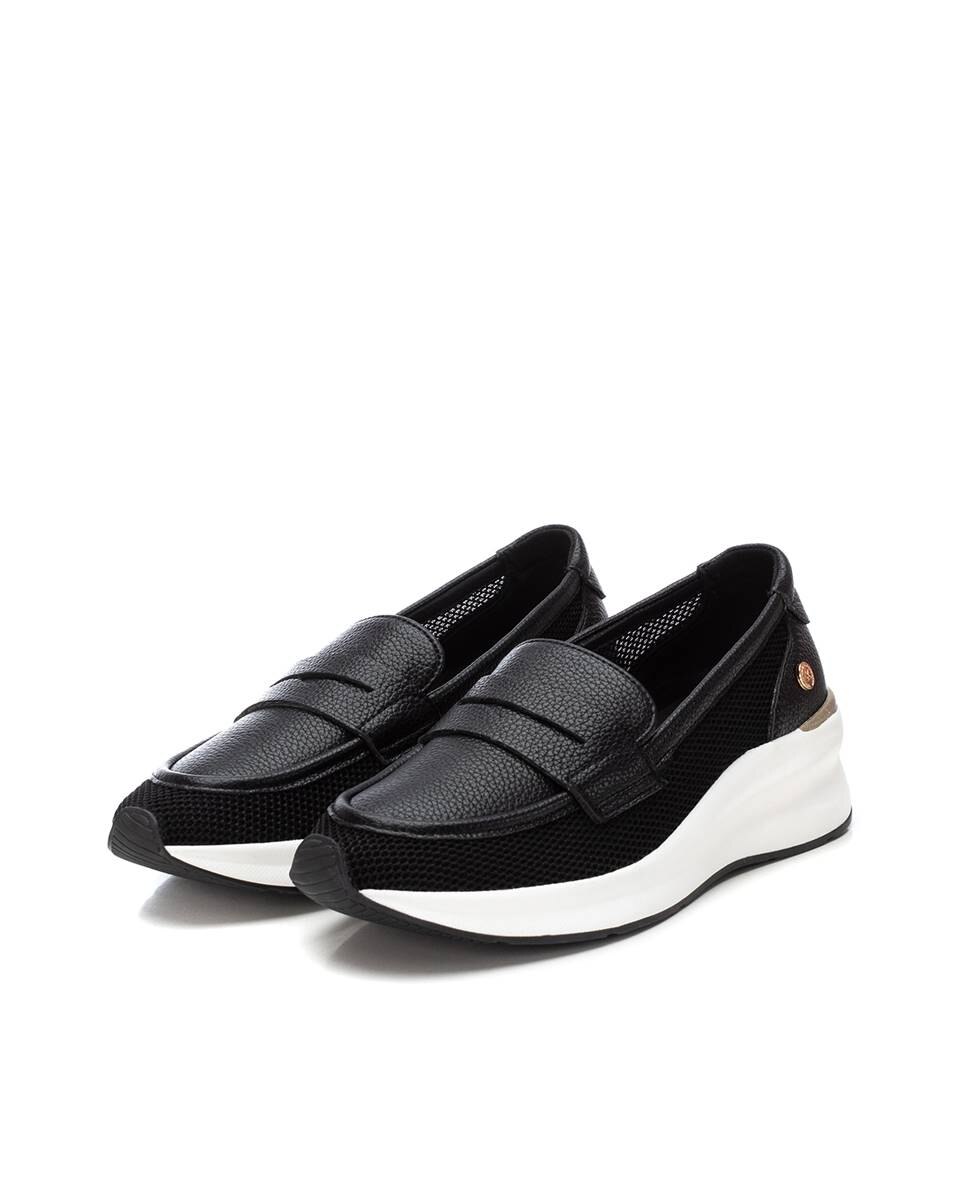 Mocassins com Cunha e Perfurados Preto-5
