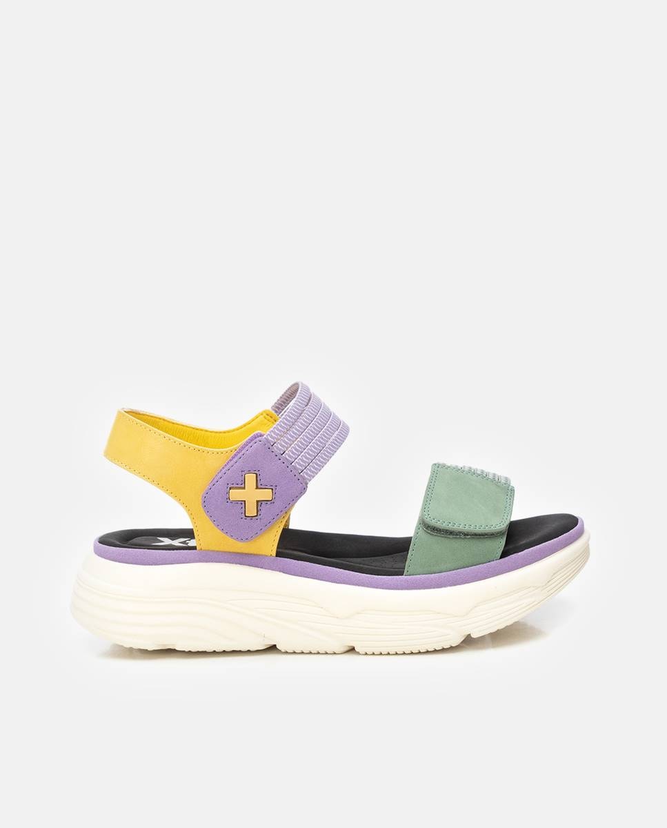 Imagem 0 de Sandálias com Fecho Ajustável