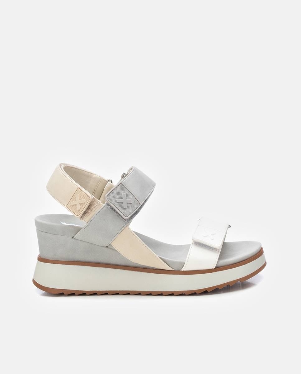 Sandálias de Cunha com Fecho Ajustável Cinzento-1