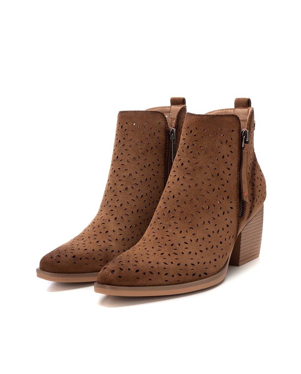 Botins com Tacão e Fecho Zip Lateral Castanho-5