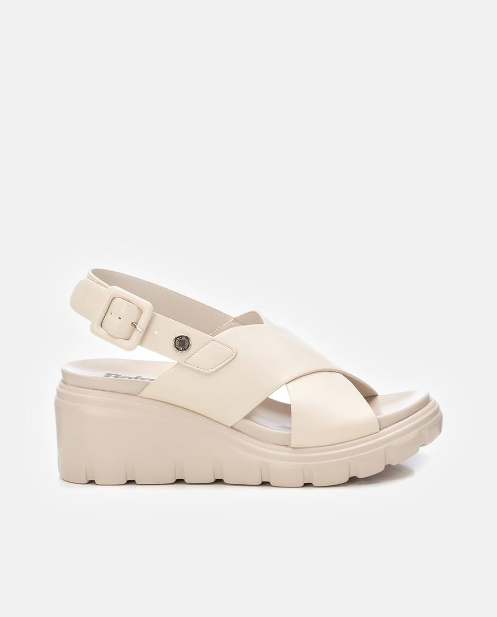 Sandálias com Cunha e Fecho de Fivela Branco-1