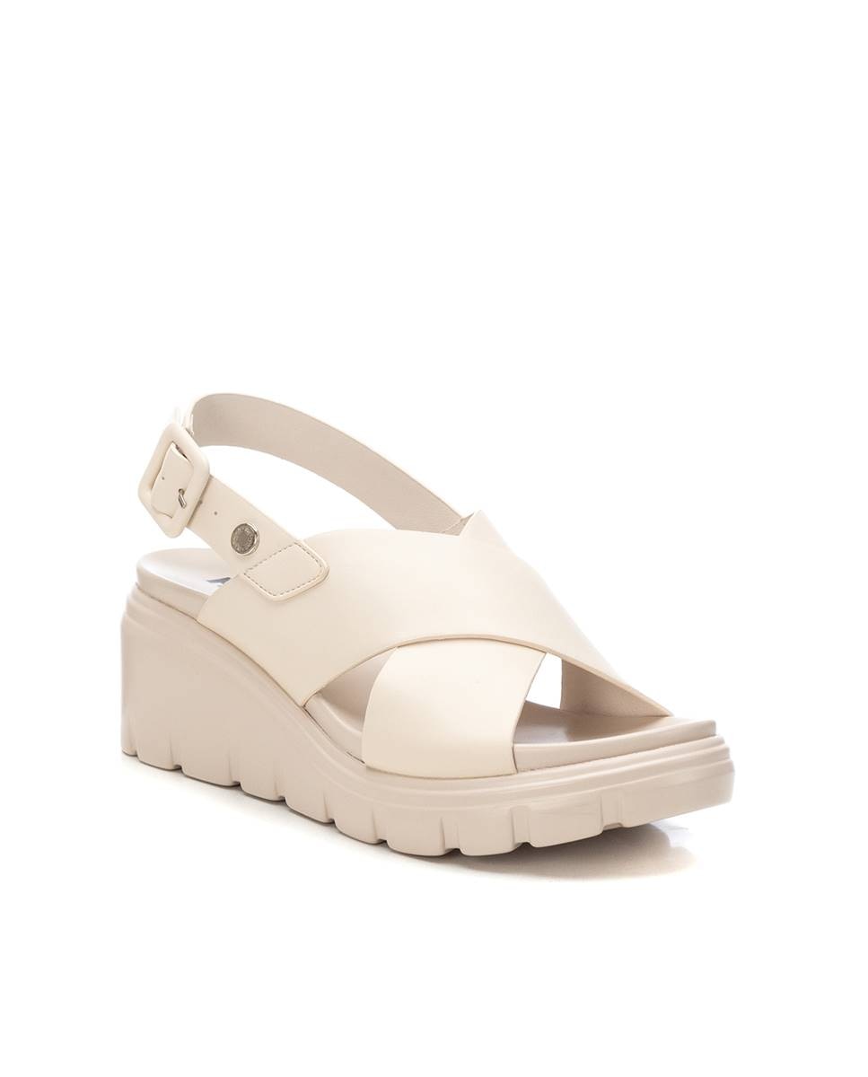 Sandálias com Cunha e Fecho de Fivela Branco-3