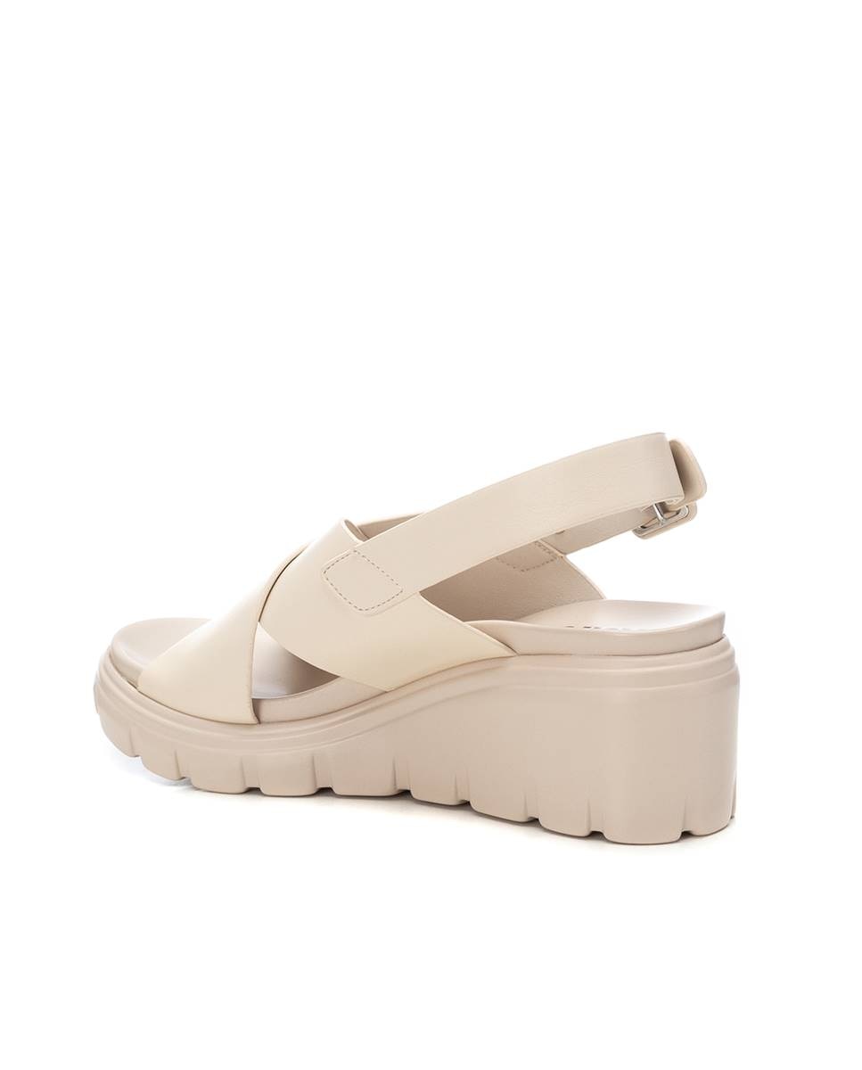 Sandálias com Cunha e Fecho de Fivela Branco-4