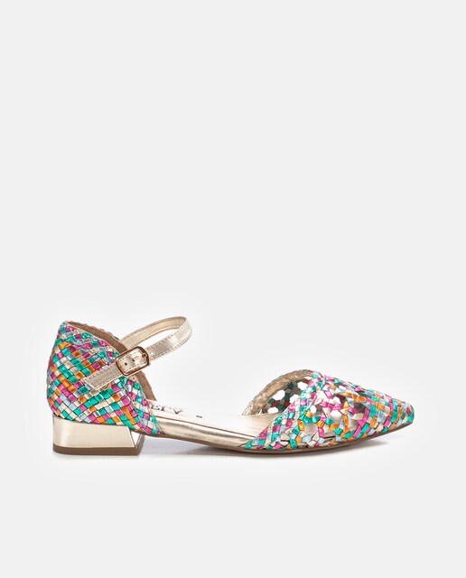 Imagem 0 de Sapatos Rasos de Pele com Fecho de Fivela