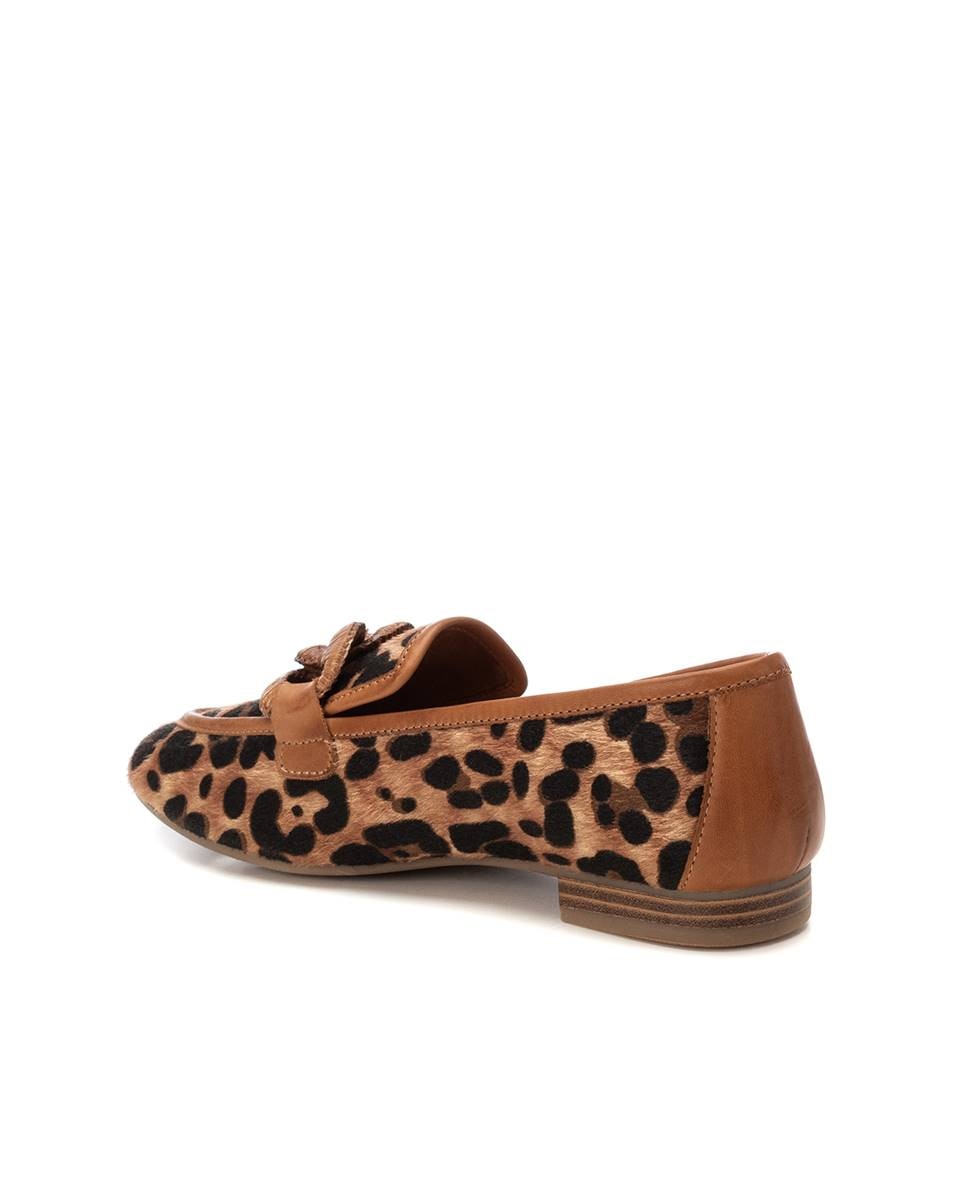 Sapatos Rasos com Corrente Decorativa Estampado-4