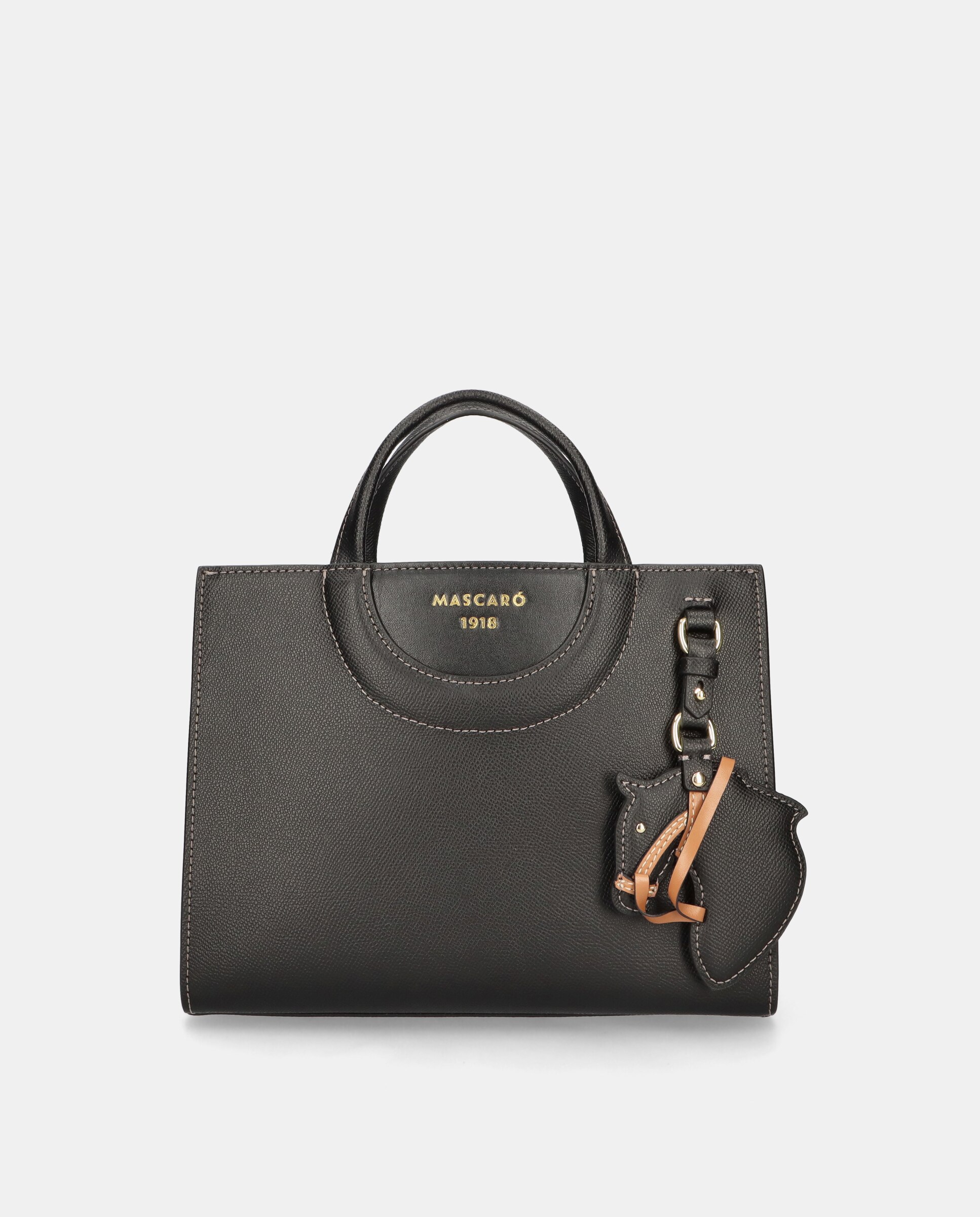 Imagem 0 de Mala de Ombro em Pele Preta com Detalhes Funcionais e Forma Elegante