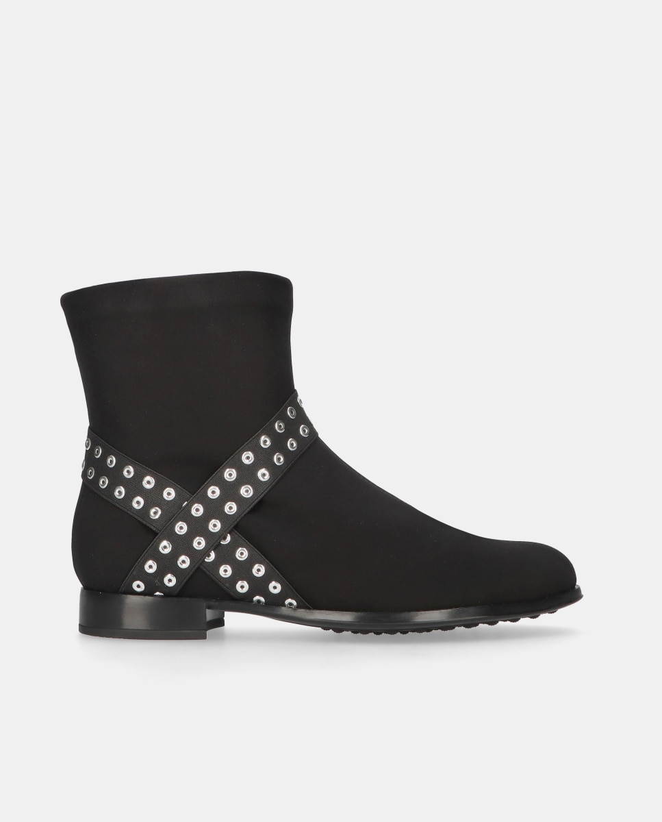 Botins Pat em Tecido Elástico Preto-1