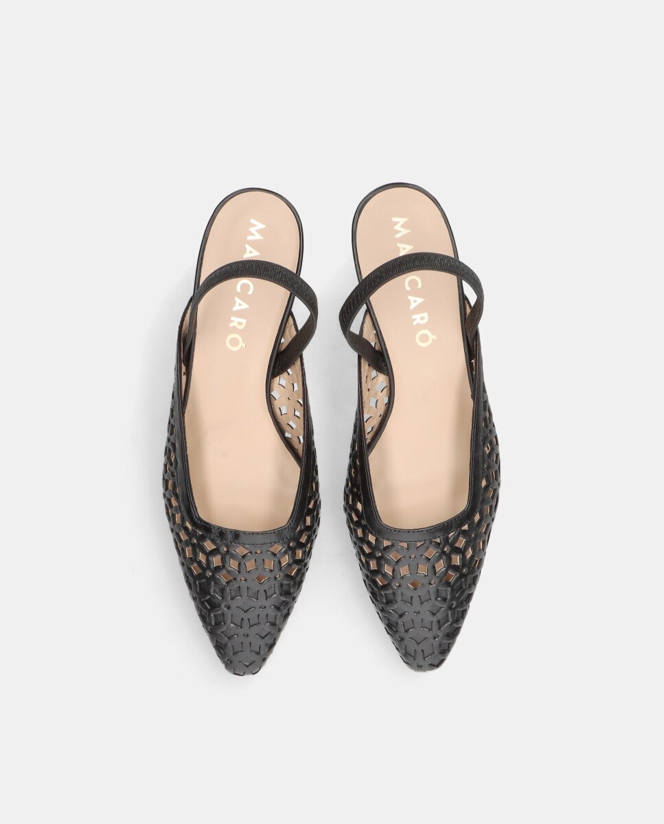 Sapatos de Salto Greta em Napa Perfurada Preto-3
