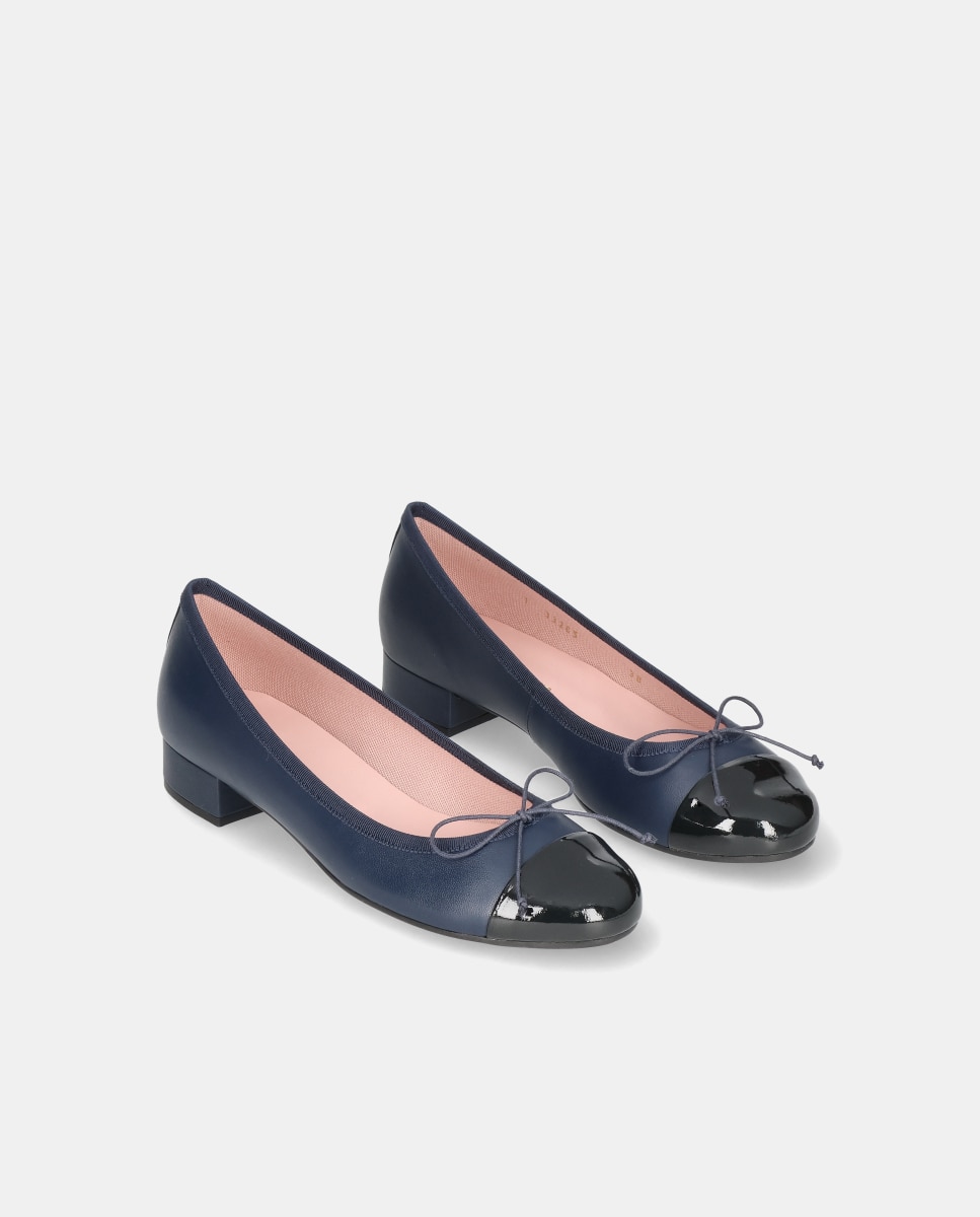 Sabrinas Gretschen em Napa e Verniz Azul-2