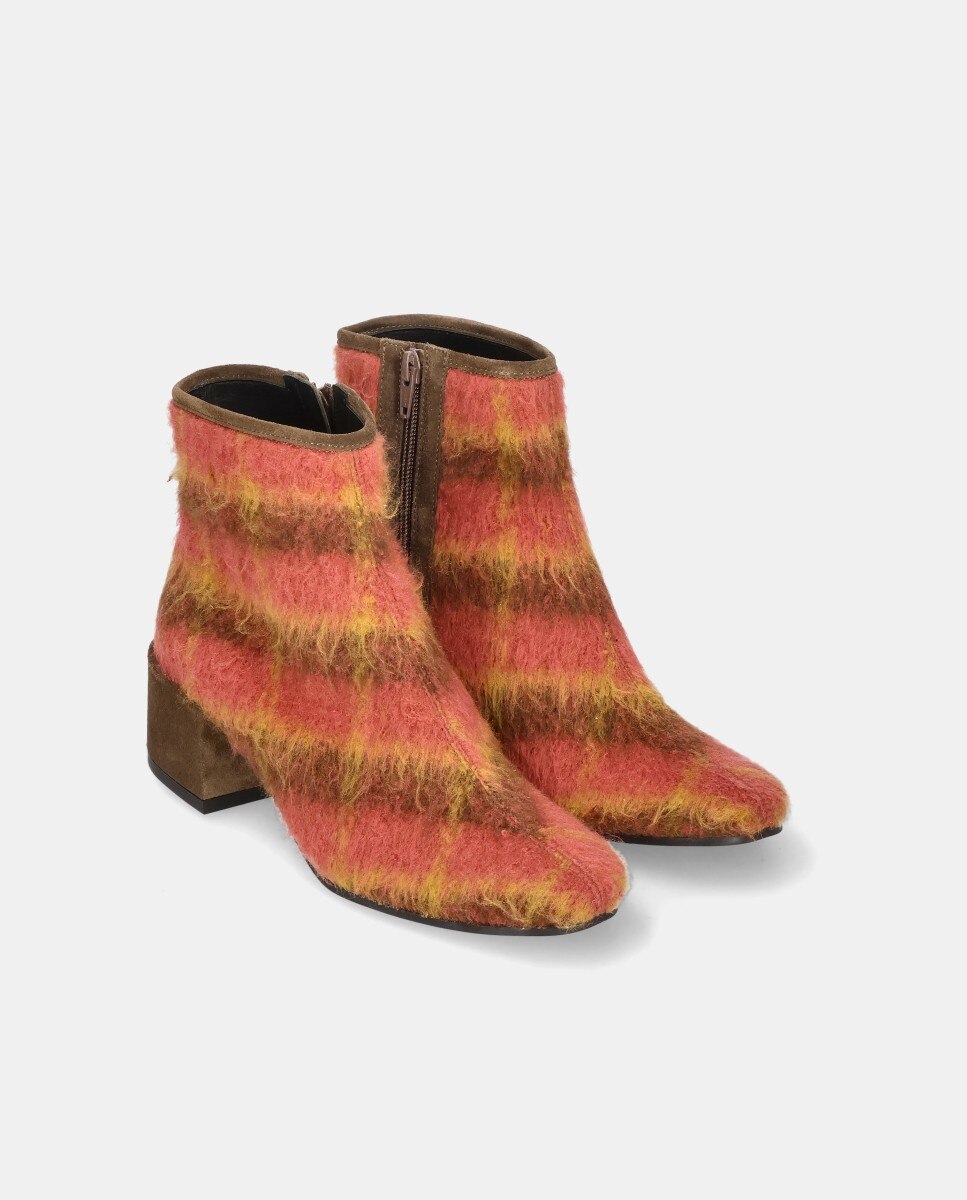 Botins Jendayi em Tecido Efeito Lã Rosa-2