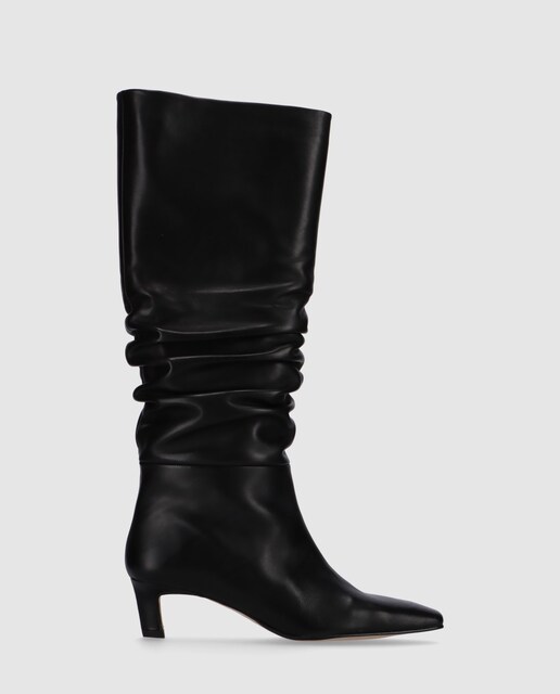 Imagem 0 de Botas de Pele com Efeito Franzido no Cano