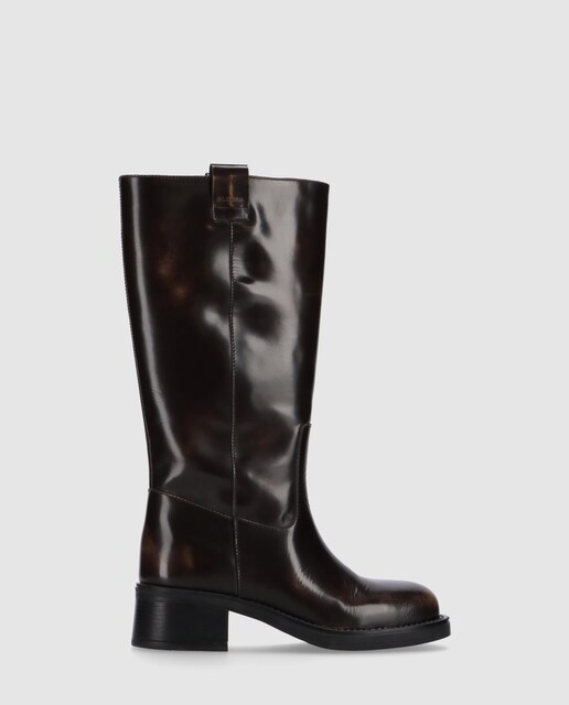 Imagem 0 de Botas de Pele Efeito Desgastado e Salto Bloco