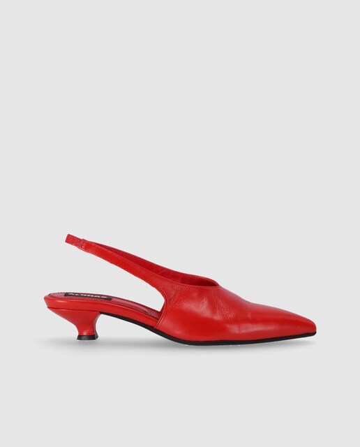 Imagem 0 de Sapatos de Salto em Pele com Salto Kitten e Biqueira Pontiaguda