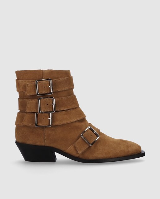 Imagem 0 de Botins de Pele com Fivelas