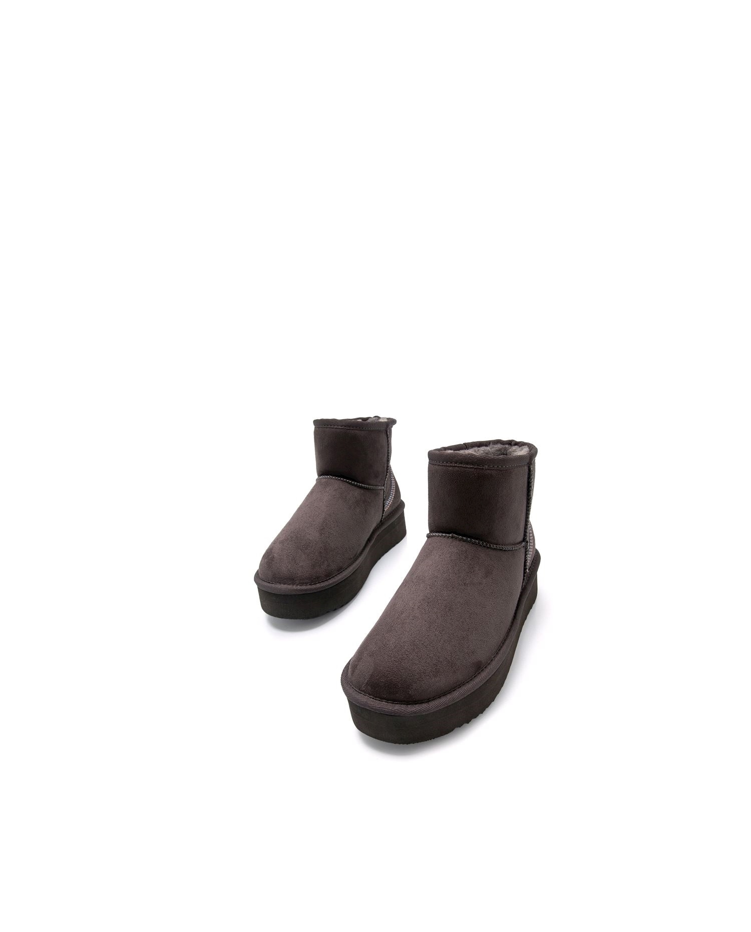 Botas com Forro de Pelo e Detalhe de Laço MTNG Carbono-2