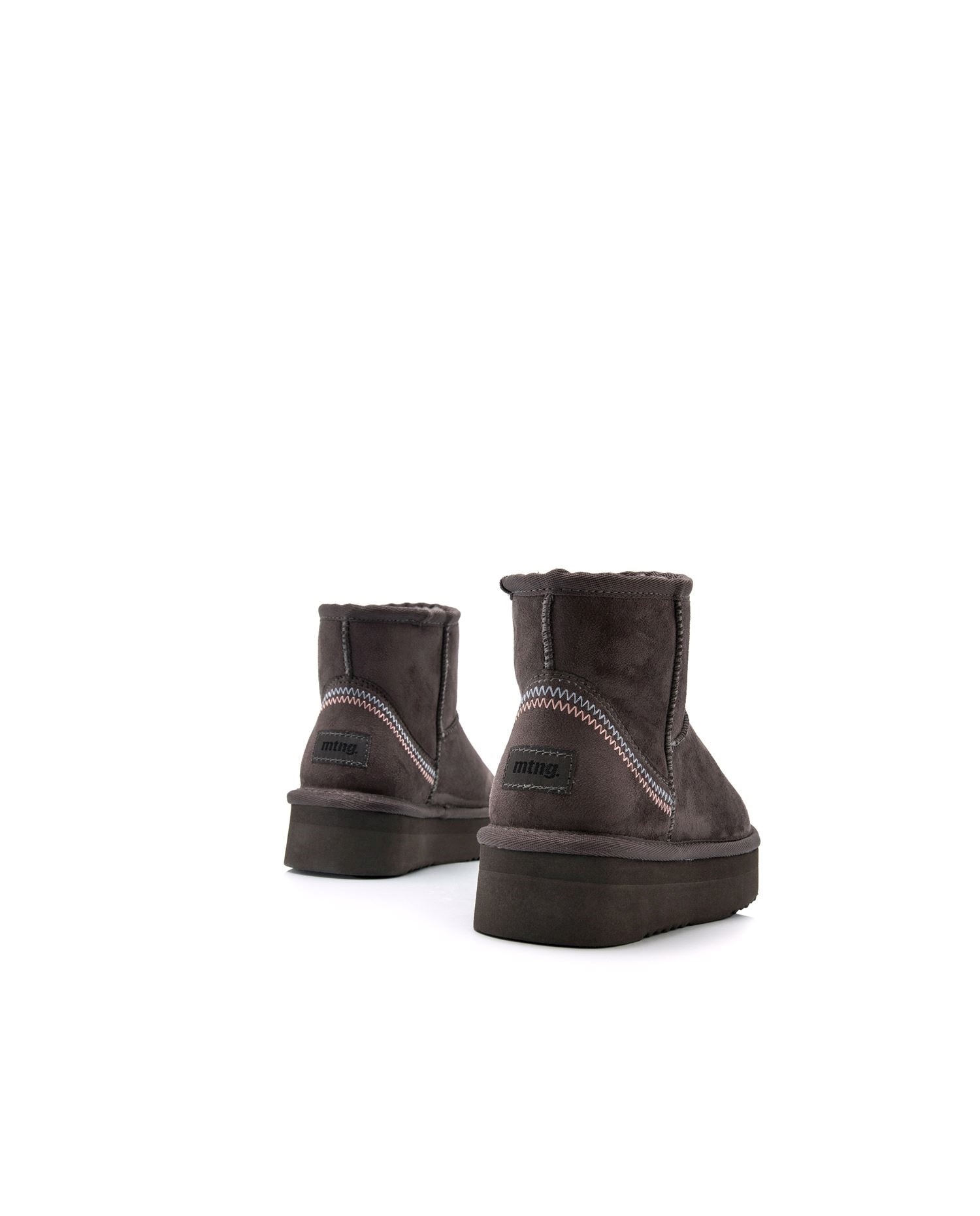 Botas com Forro de Pelo e Detalhe de Laço MTNG Carbono-3