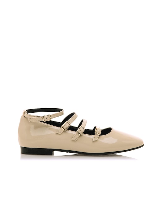 Imagem 0 de Sapatos Rasos Estilo Sabrina com Detalhe de Tiras