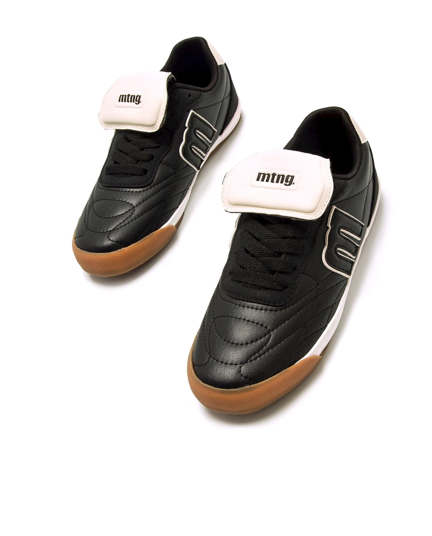 Sapatilhas Desportivas com Detalhe Acolchoado Preto-2