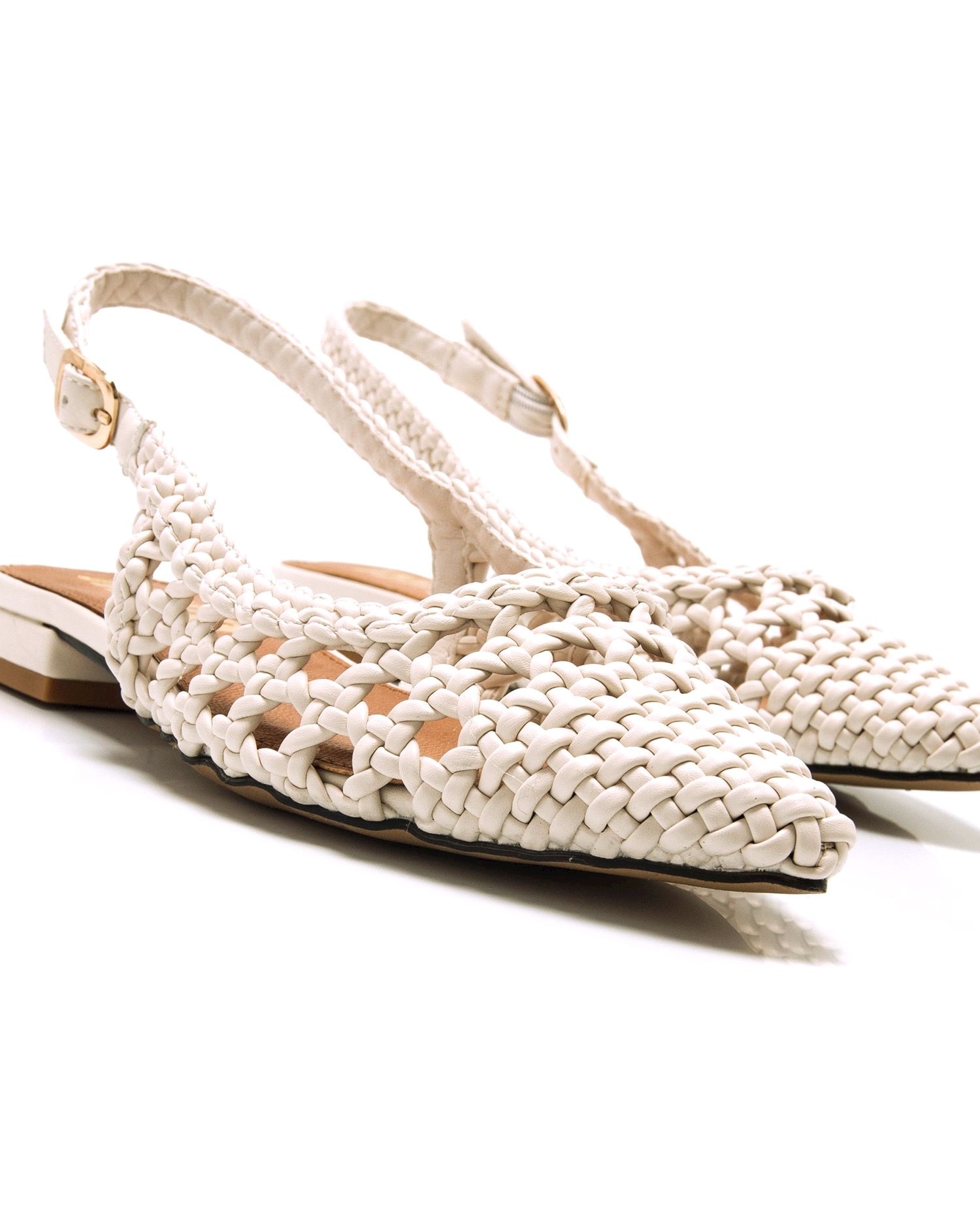 Sabrinas Rasas com o Calcanhar Aberto e Fivela na Lateral Bege-6