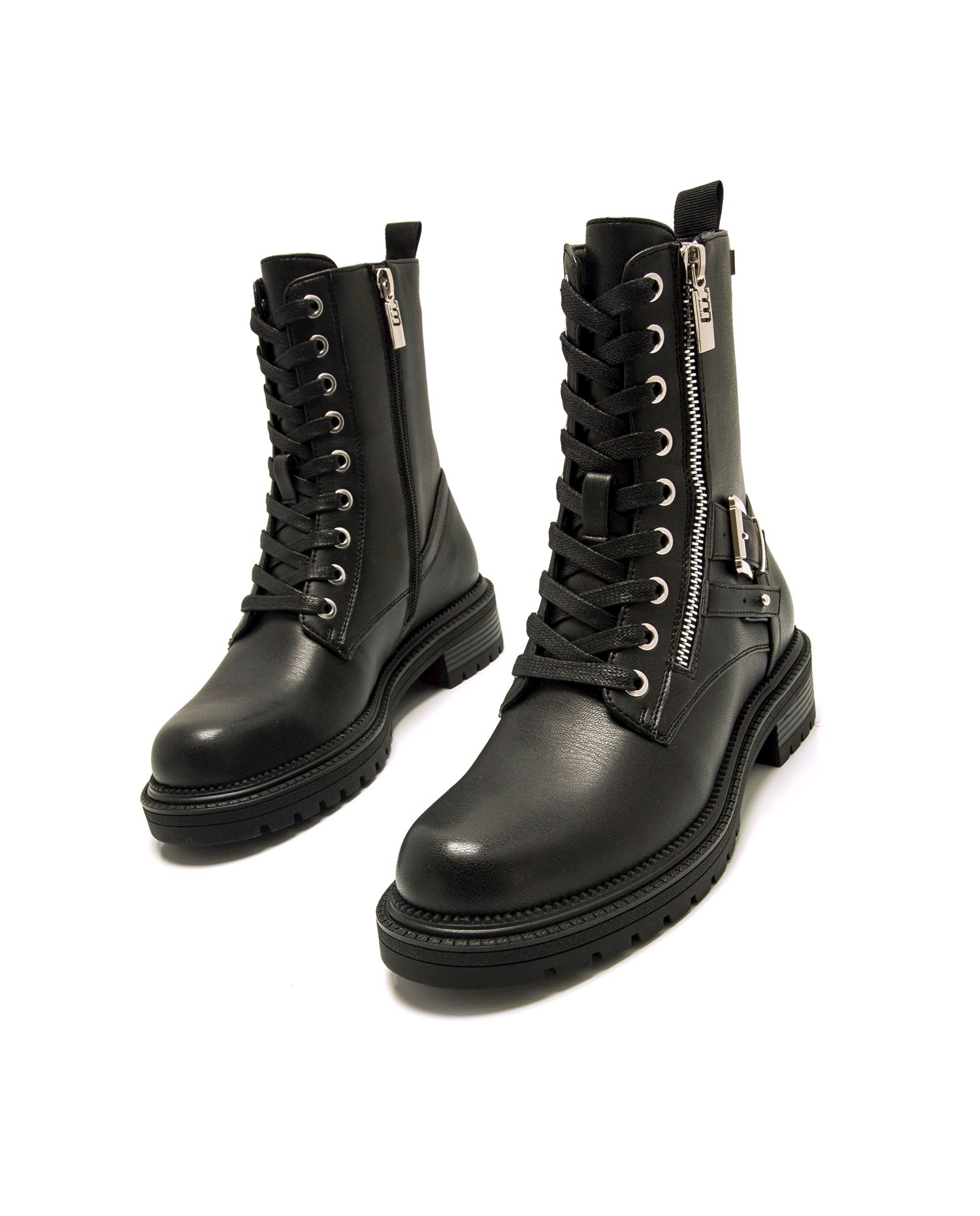 Botins Estilo Militar com Detalhe de Fivela Preto-2