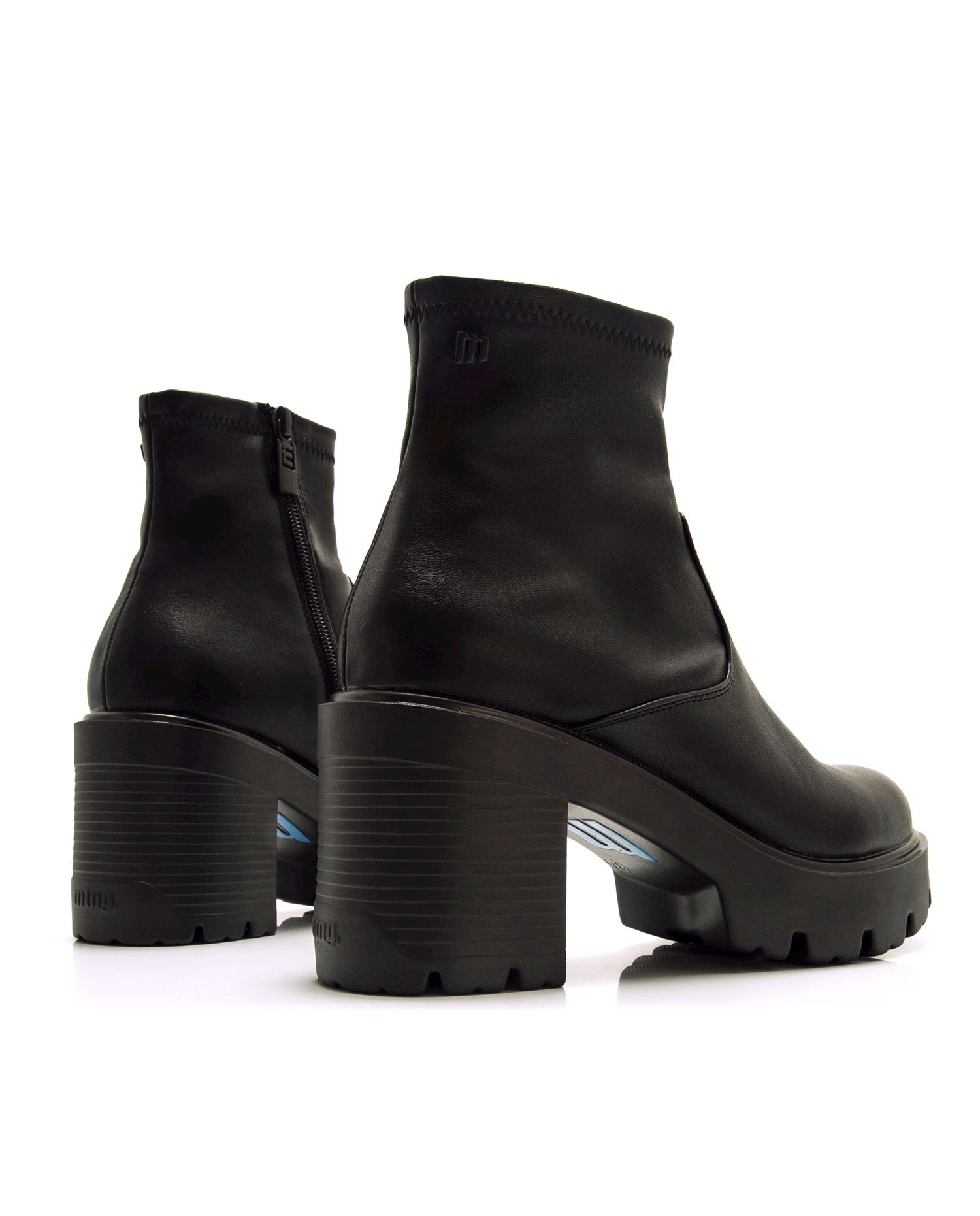 Botins Básicos com Salto Grosso e Plataforma Preto-3