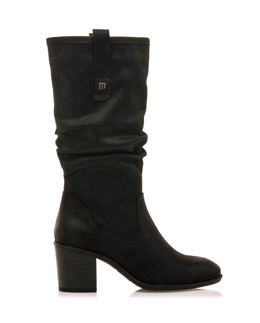 Imagem 0 de Botas Básicas Altas com Cano Franzido