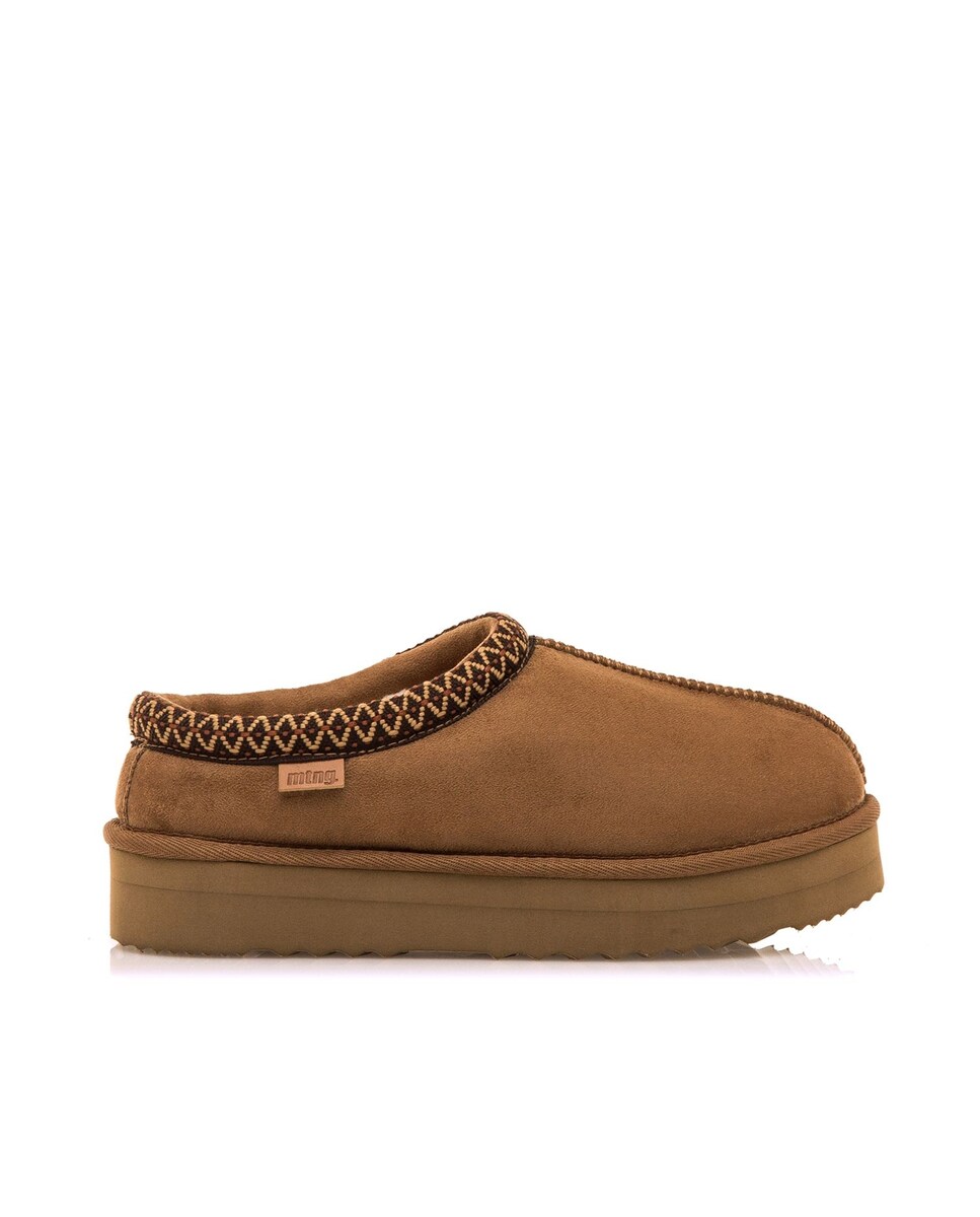 Socas com Pelo no Interior e Debrum no Perfil Bege-1