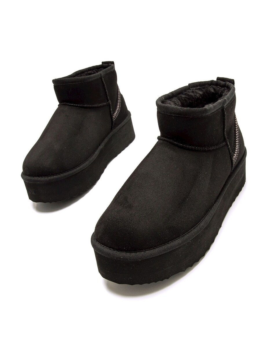 Botins Básicos com Pelo no Interior com Piso Grosso Preto mate-2