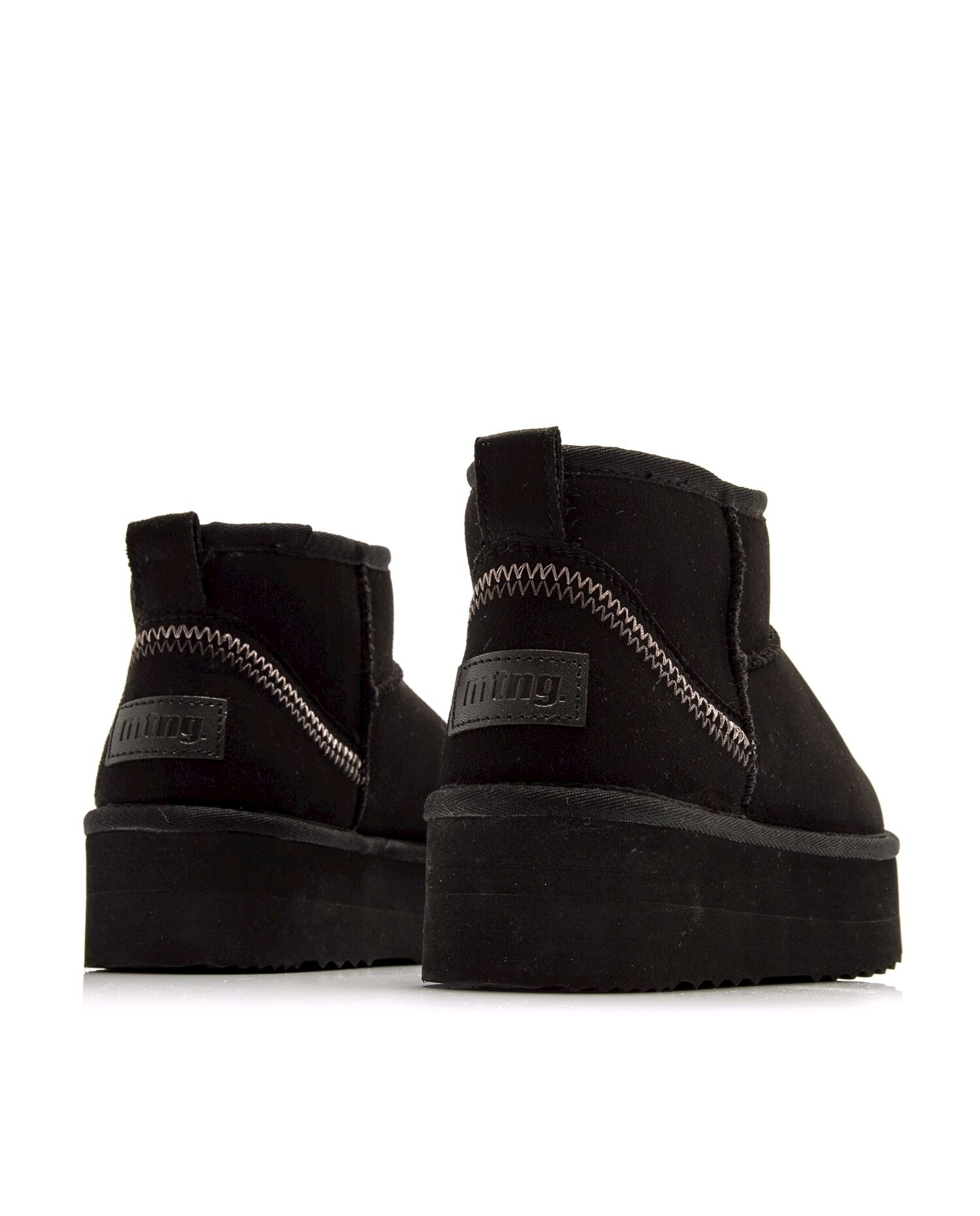 Botins Básicos com Pelo no Interior com Piso Grosso Preto mate-3