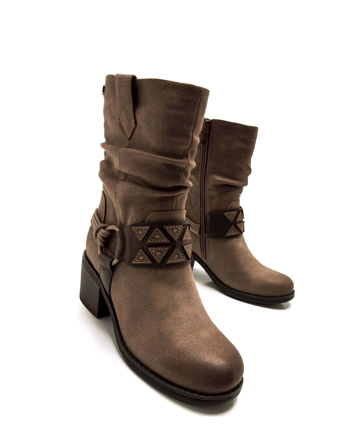 Botins Básicos de Salto com Detalhe de Tira Castanho-4