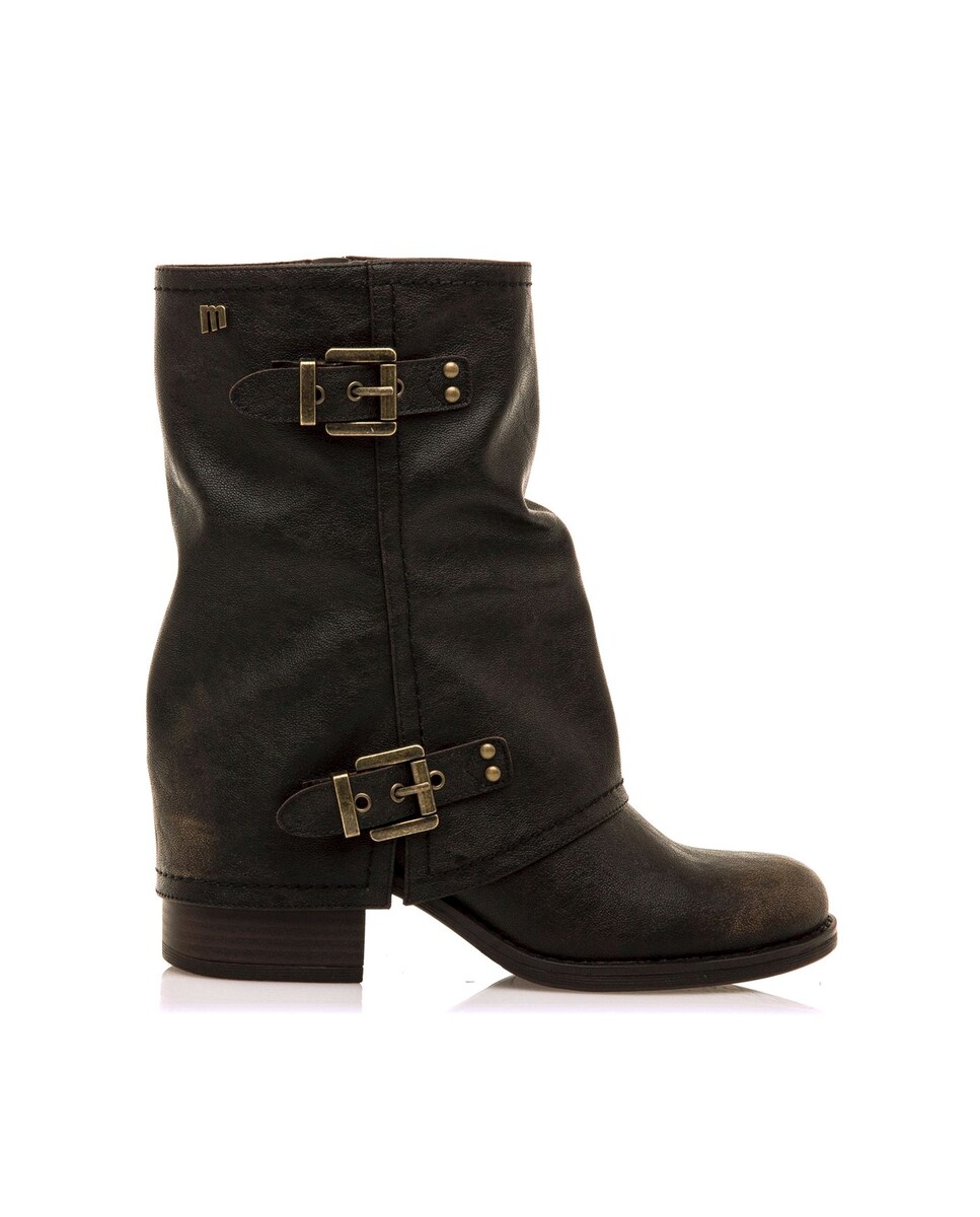 Botins Básicos com Cano Coberto e Fivelas Preto-1