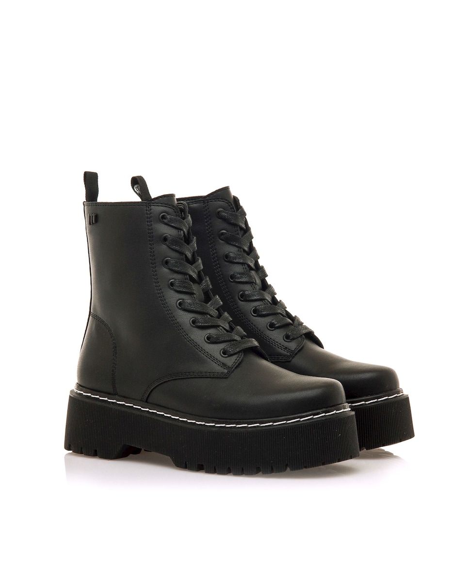 Botins Estilo Militar com Sola Dupla Preto-5