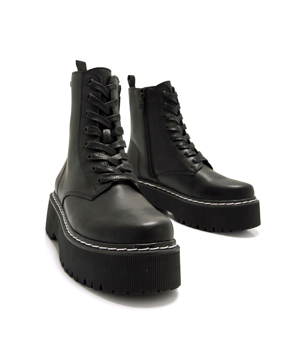 Botins Estilo Militar com Sola Dupla Preto-6